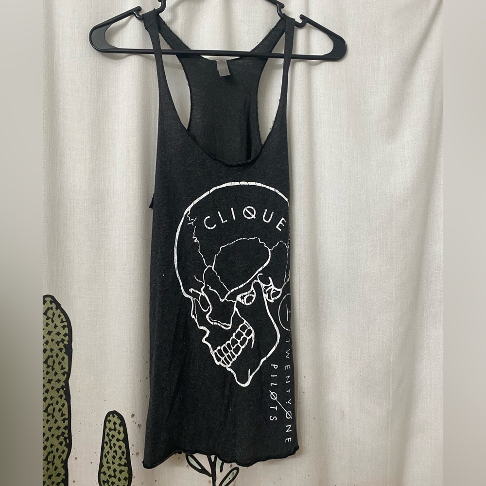 Lg Women’s Twenty One Pilots Clique Tank Top